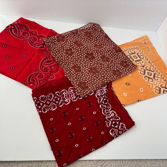 Accessories - Set of four vintage bandanas